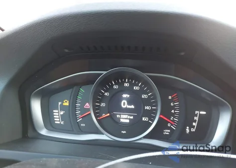 2014 Volvo S60 T5/T5 Platinum/T5 Premier/T5 Premier Plus from USA, damaged, VIN YV1612FS3E2272432